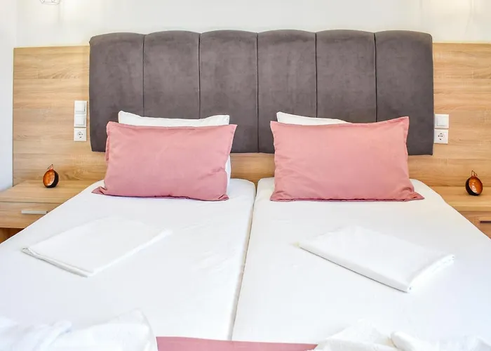 Albertoshouse Aparthotel Città di Skiathos