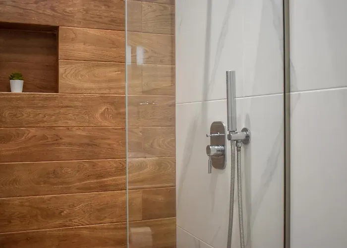 Albertoshouse Aparthotel 4*