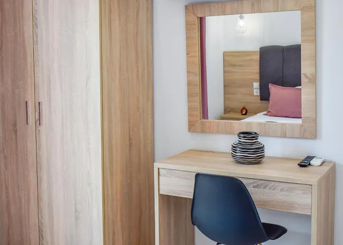 Aparthotel Albertoshouse 4*