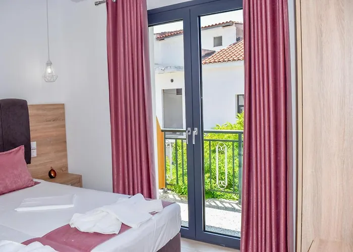 Albertoshouse 4* Città di Skiathos