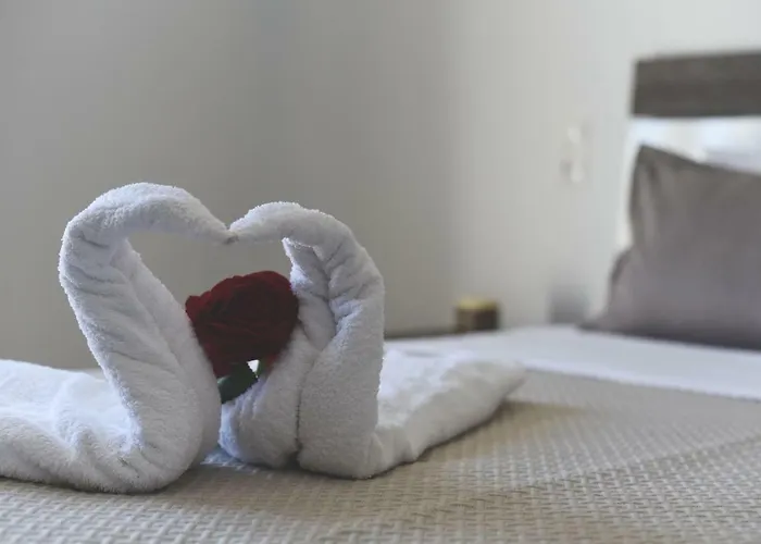 Albertoshouse Aparthotel Città di Skiathos