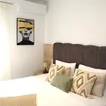 Albertoshouse Aparthotel