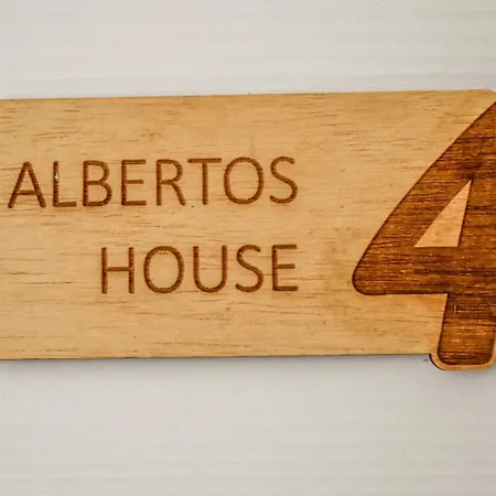 Albertoshouse Aparthotel 3*