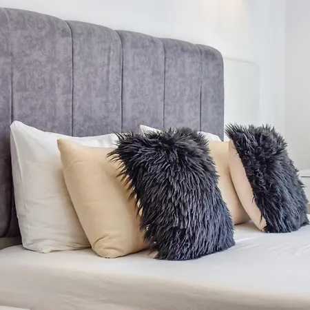 Aparthotel Albertoshouse 4*