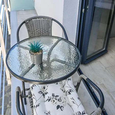 Albertoshouse Aparthotel 3*