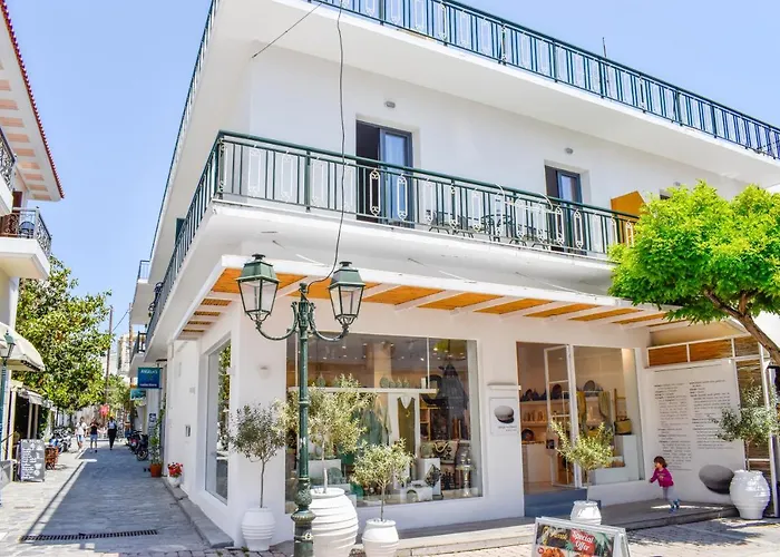 Albertoshouse 4* İskados