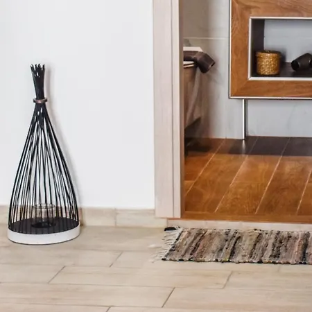 Apart Otel Albertoshouse İskados