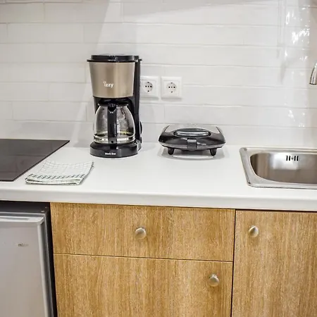 Albertoshouse 4* İskados