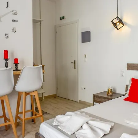 Albertoshouse İskados