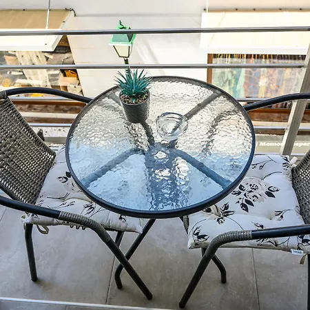 Aparthotel Albertoshouse 3*