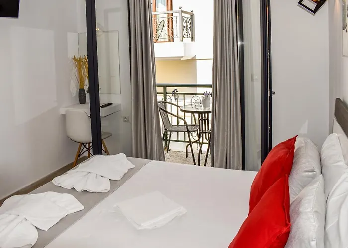 Albertoshouse 4* Skiathos-Stadt